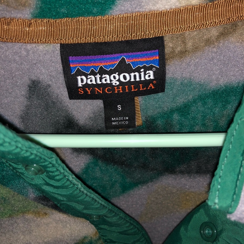 Patagonia fleece pullover